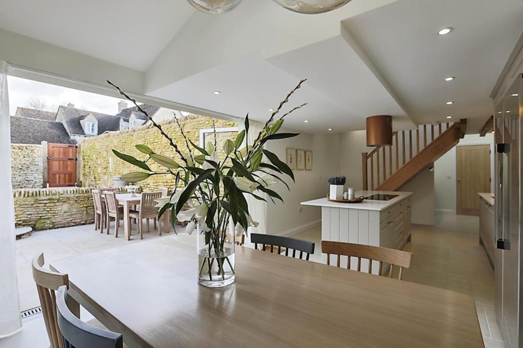 Luxury Cotswold Cottage With Hot Tub In Stow On The Wold! Exteriér fotografie
